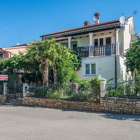 Marina Apartment